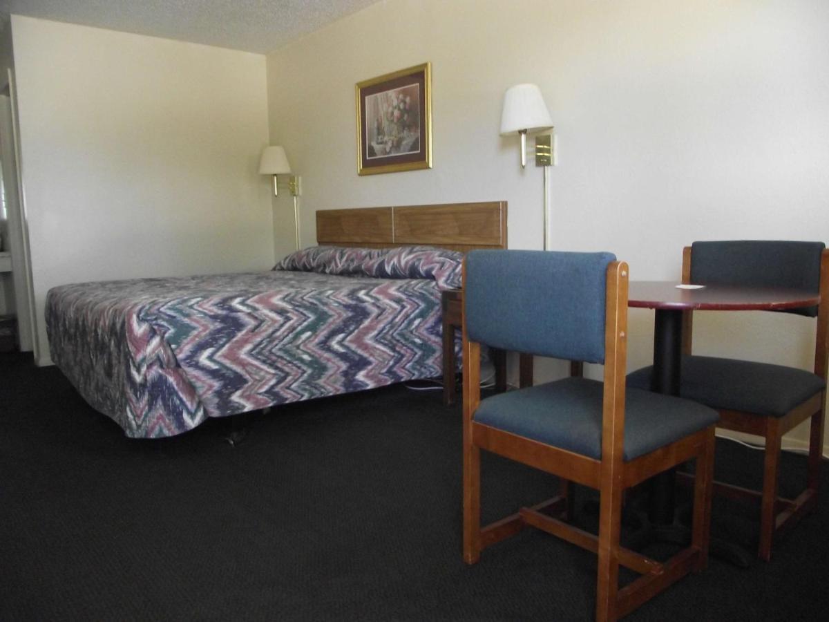 Glen Rose Inn & Suites 외부 사진