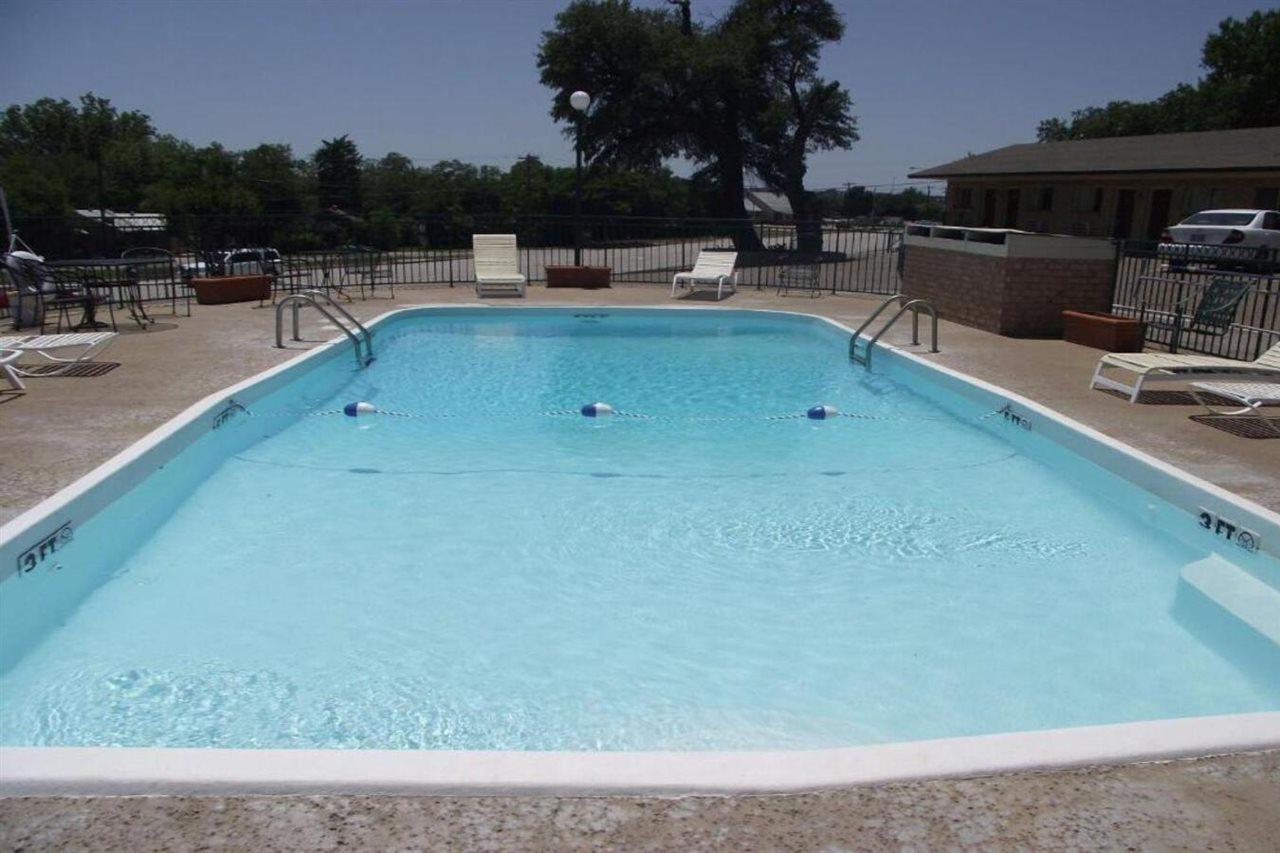 Glen Rose Inn & Suites 외부 사진