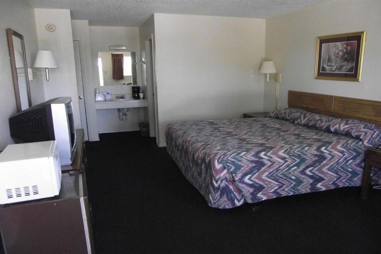 Glen Rose Inn & Suites 외부 사진