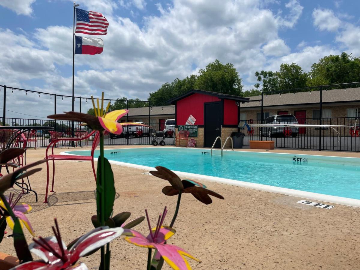 Glen Rose Inn & Suites 외부 사진
