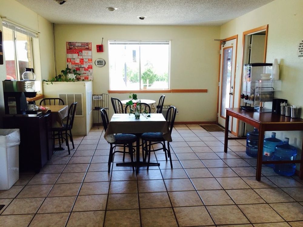 Glen Rose Inn & Suites 내부 사진