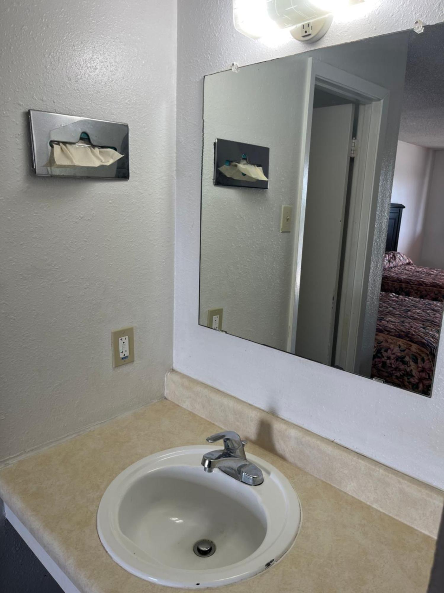 Glen Rose Inn & Suites 객실 사진